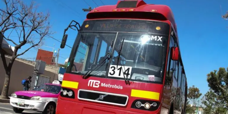 Detienen a sujeto por robo en la estación Deportivo 18 de Marzo