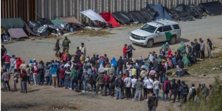 Cancelación de citas del CBP One deja migrantes varados en la frontera