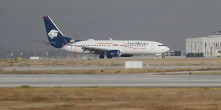 Amenaza de bomba obliga a evacuar vuelo de Miami a Ciudad de México