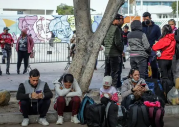 Habilitan autoridades albergue temporal en Tijuana para deportados