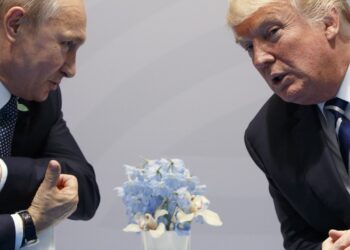 El Kremlin espera a que EE.UU le informe de las negociaciones con Ucrania para responder a la tregua
