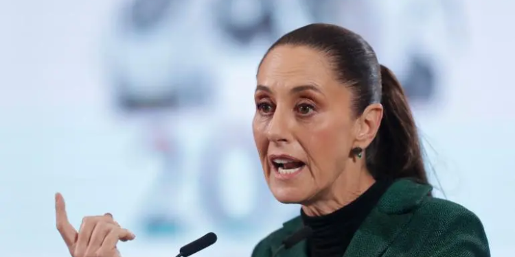 Economía está ‘fuerte’ ante aranceles de EU, sentencia Sheinbaum