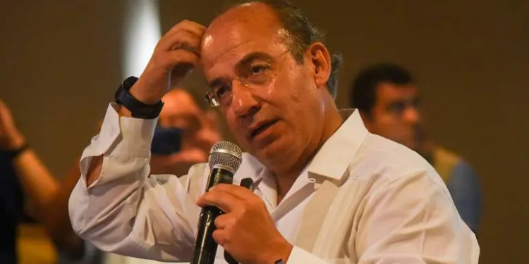 Calderón se apoya en la IA y sugiere ‘estrategia’ a 4T para negociar con Trump