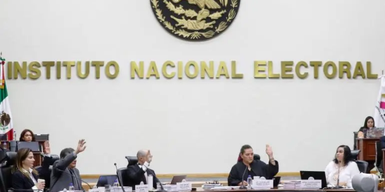 INE aprueba catálogo de infracciones para comicios judiciales