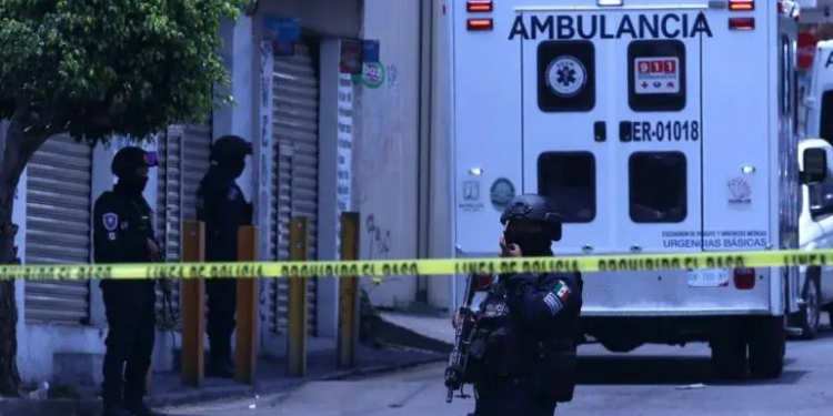 Interceptan ambulancia de la Cruz Roja en Culiacán para matar a herido; suspenden servicio