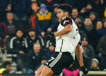 Raúl Jiménez hace historia en la Premier League