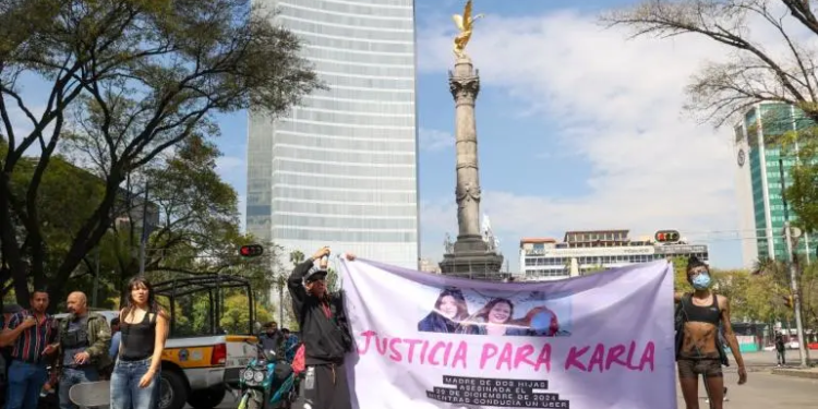 Exigen justicia por feminicidio de Karla Patricia Cortés, conductora de Uber