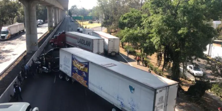 Transportistas del Edomex cancelan bloqueos tras alcanzar acuerdo