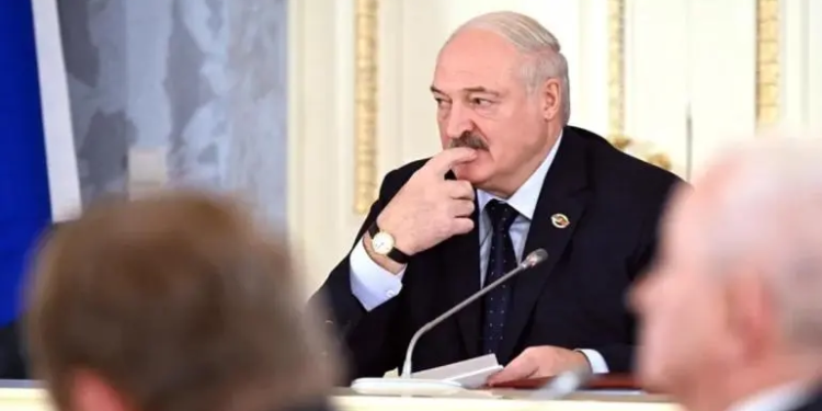 Hablará Lukashenko con Putin sobre construir una segunda central nuclear