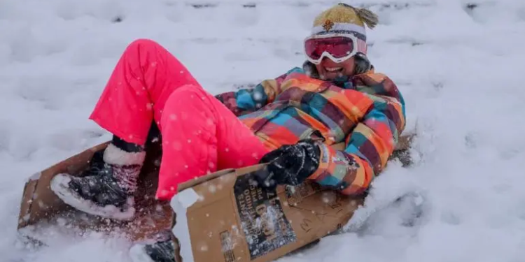 Nieve inusual en Florida y Luisiana mientras el noreste de EU enfrenta un intenso frío