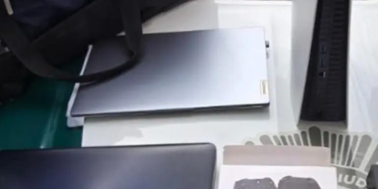 Caen en la Cuauhtémoc presuntos ladrones de una casa en la Panamericana, en GAM