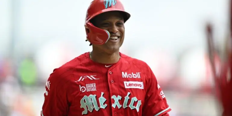 Robinson Canó renueva una temporada con los Diablos Rojos