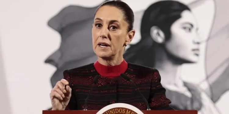 Sheinbaum propondrá reforma constitucional para prohibir siembra de maíz transgénico