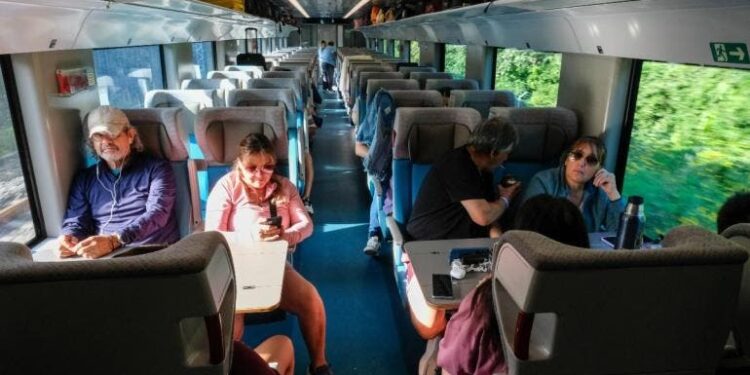 Presumen 790 mil personas movilizadas por el Tren Maya