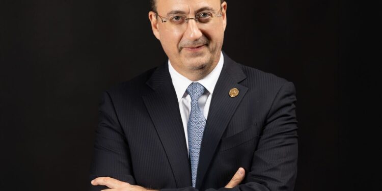 La imposición de aranceles afectará a aliados y votantes de Donald Trump