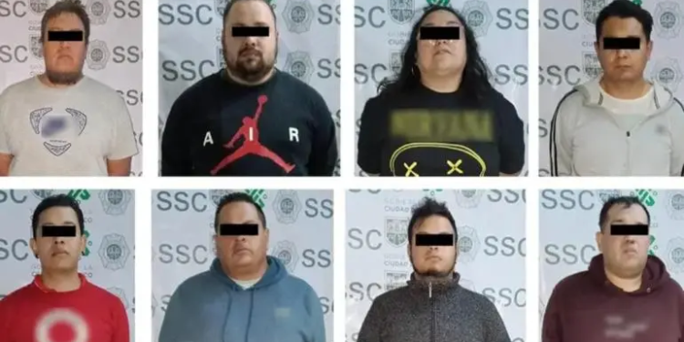 Cae banda de montachoques en la calzada Ignacio Zaragoza