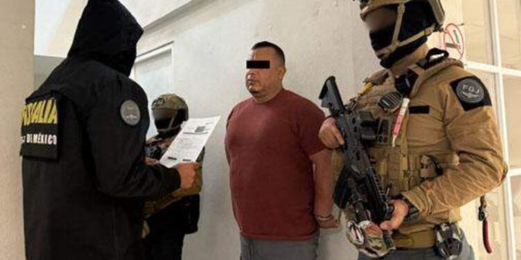 ‘El Conejo’, líder de Los 300 en Ecatepec, Edomex, se queda en prisión