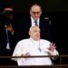 Papa Francisco abandona el hospital y reaparece en público; “Gracias a todos”