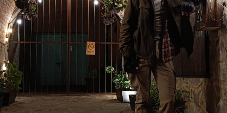 «Flores del Otoño» lanza su nuevo sencillo «Réquiem» en todas las plataformas