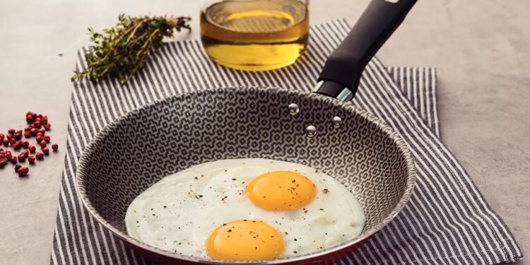 ¿Cómo elegir el antiadherente correcto en utensilios de cocina?