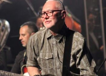 SABO ROMO CONMEMORA UNA DÉCADA DE «ROCK EN TU IDIOMA» CON CONCIERTO ESPECIAL EN EL AUDITORIO NACIONAL