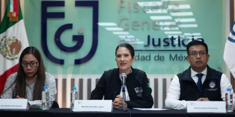 Fátima ‘N’ dijo en declaración que ella fue quien se arrojó de la secundaria: FGJCDMX