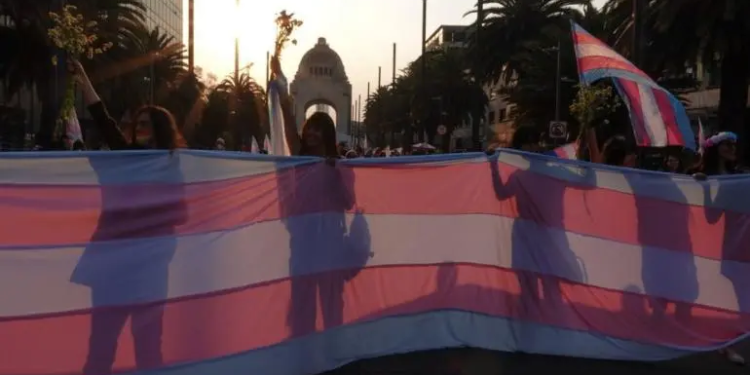 SCJN falla a favor de tres personas trans discriminadas en baño de centro comercial