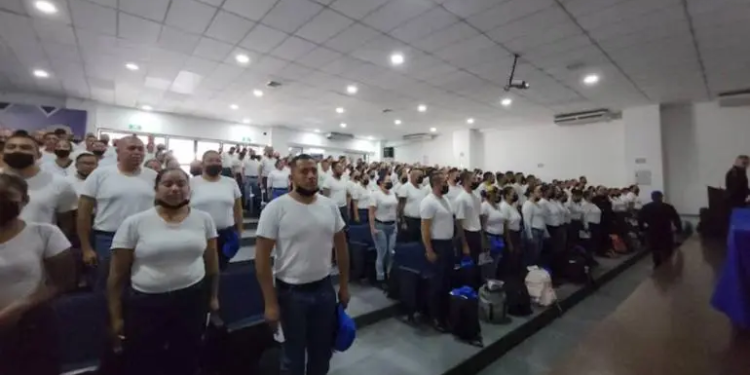 SSC capacita a 446 cadetes para prevenir suicidios en el Metro de la CDMX