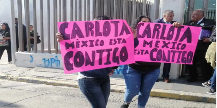 Hoy se define el futuro de Carlota y sus hijos en Chalco ¡Así los apoyan!