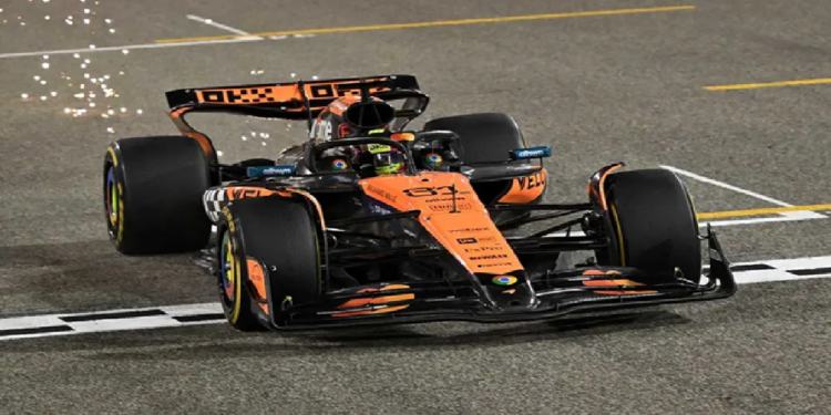 Oscar Piastri triunfa en Bahréin y McLaren sigue dominando