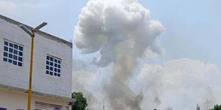 Explota polvorín en la zona de «La Saucera», en Tultepec; se desconoce cifra de víctimas