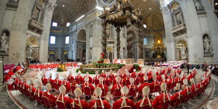 Comienza en El Vaticano la carrera por la sucesión Papal