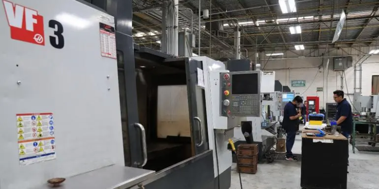 Empleos formales ante el IMSS crecen 0.8% en el primer trimestre