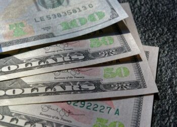 Se vende el Dólar en 20.47 pesos a la venta en bancos capitalinos de la CDMX