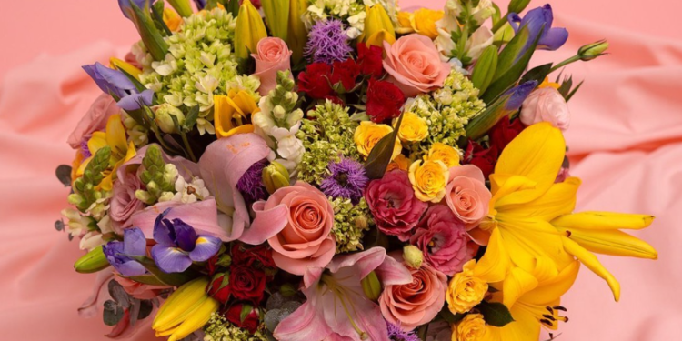 Flor de Iris: un must para decorar la mesa este Día de las Madres