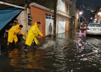Frente frío provocará lluvias intensas y calor extremo