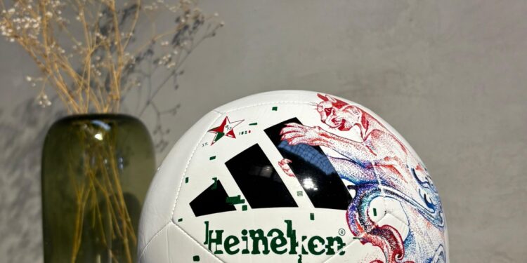 Del estadio al estudio: Heineken 0.0 convierte la Champions League en una obra de arte