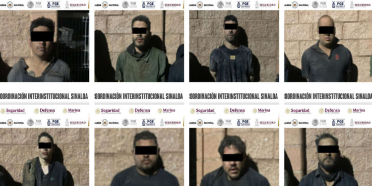 Detienen a 8 hombres armados, confiscan vehículos blindados tipo monstruo y armamento en Angostura, Sinaloa