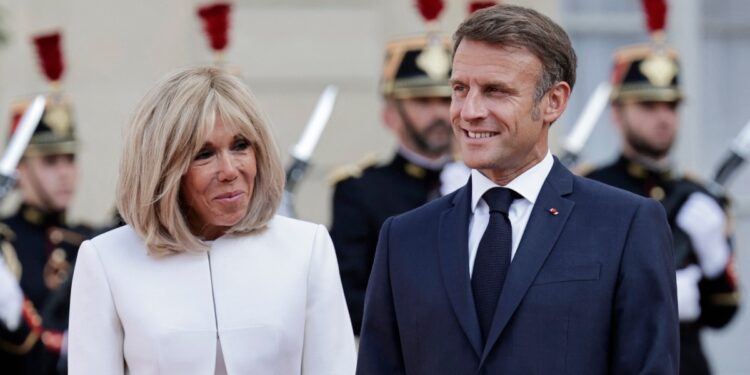Macron niega pelea con su esposa: “Sólo estábamos bromeando”