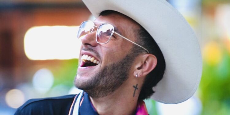 io Mx ANUNCIA SU GIRA EUROPEA “EL NIÑO TOUR” Y PRESENTA SU NUEVO SENCILLO “QUÉ ONDA”