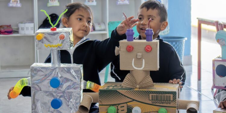 RobotiX celebra 19 años transformando la educación STEM+ en México