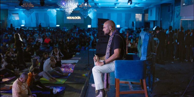 La Hekalogía de Ricardo Ponce mueve masas en México