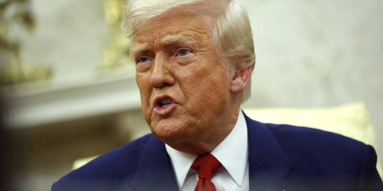 Trump duplica aranceles al acero y aluminio; Reino Unido queda exento, por ahora