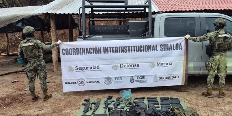 ‘Cazan’ a Los Mayos: capturan a 11 integrantes en Sinaloa y les decomisan armas y explosivos