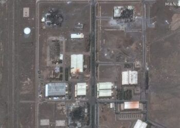 Irán dice que las instalaciones nucleares no han sido dañadas, pero alerta de riesgo de radiación