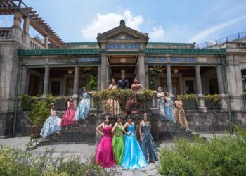 Fundación OCESA celebra a 47 jóvenes quinceañeras con una gran velada en su iniciativa “Mis XV años”
