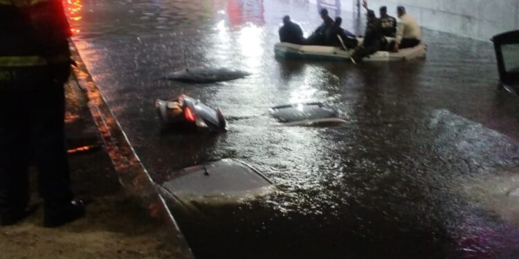 Lluvias generan inundaciones, caos vial y afectaciones en el Metro en el Valle de México