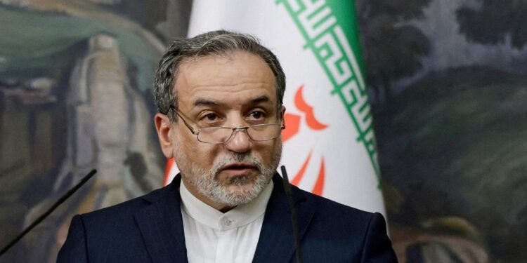 Irán anuncia que responderá con contundencia a ofensiva militar de Israel