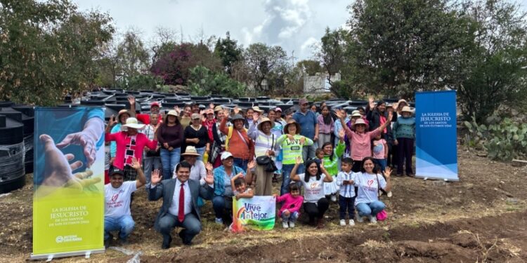 Realizan donación para llevar agua a comunidades rurales de Querétaro