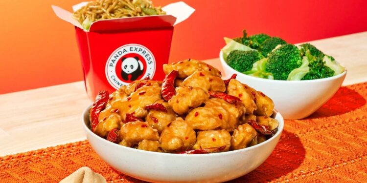 ¡Orange Chicken cumple 38… y llega más hot que nunca!